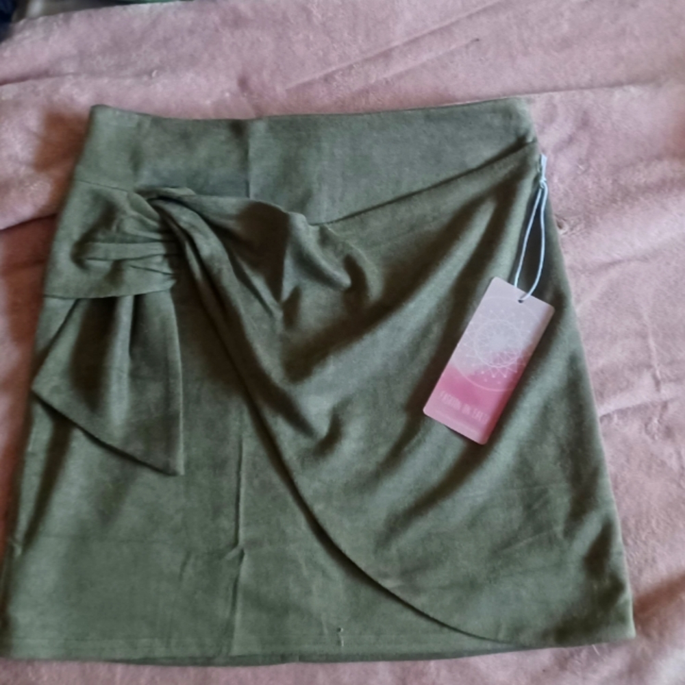 Fashion on Earth Small  Sude Green Mini Skirt